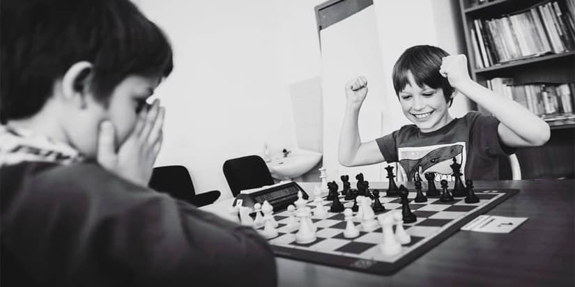 Imagen destacada para Beneficios de jugar al ajedrez en la infancia