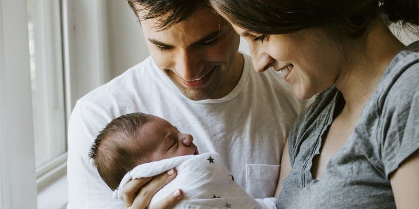 Imagen destacada para Los primeros días del bebé: Dudas para padres primerizos